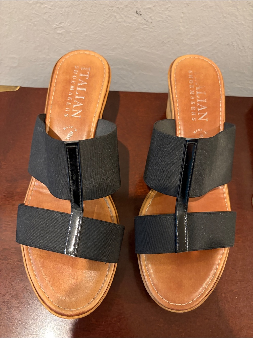 Italian Shoemakers Black and Tan Slide Sandals.
